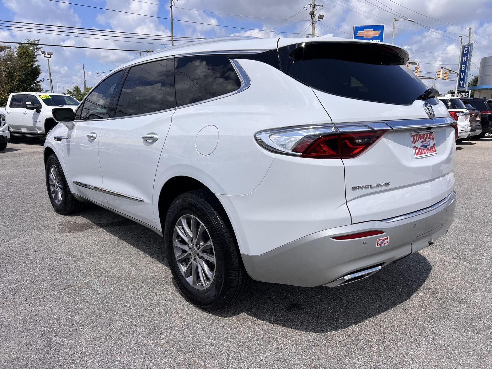 2023 Buick Enclave Essence