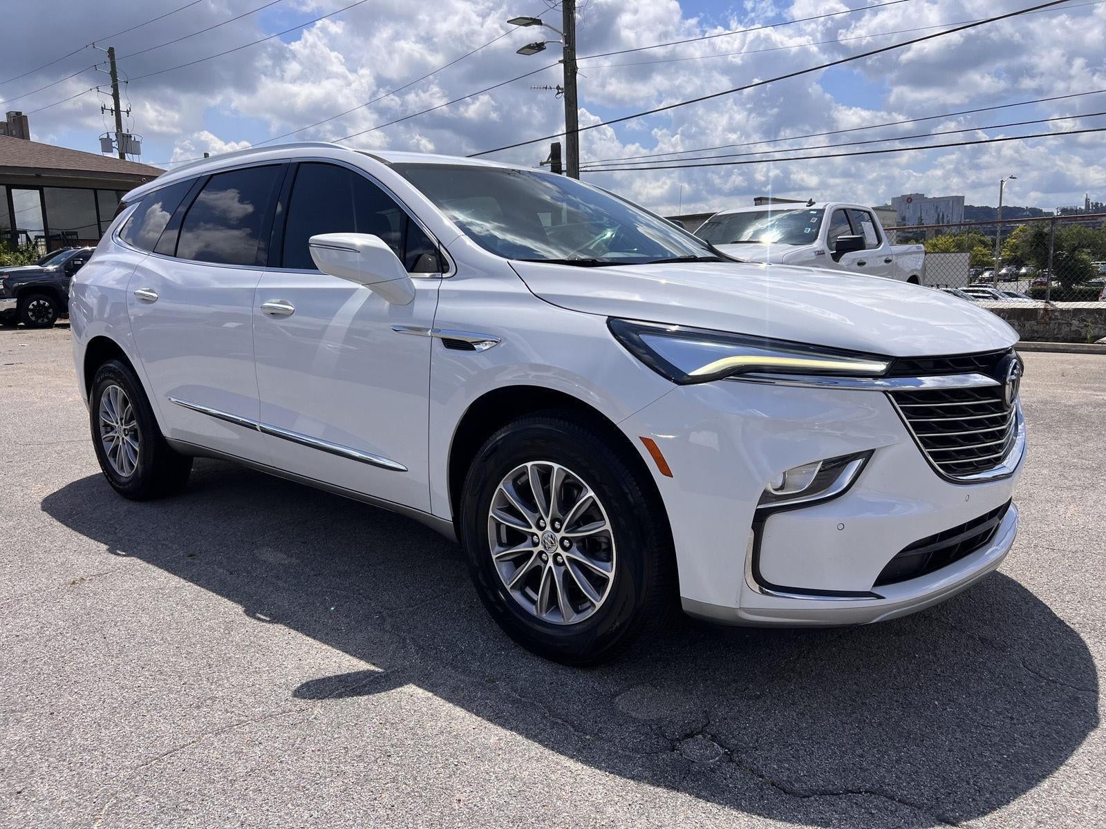 2023 Buick Enclave Essence
