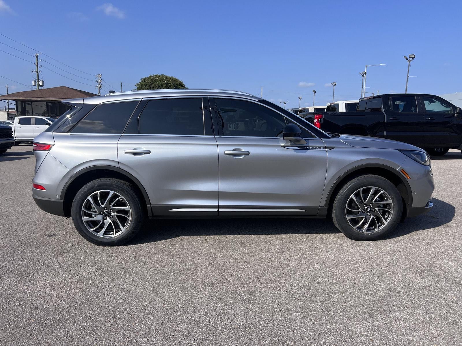 2022 Lincoln Corsair Standard