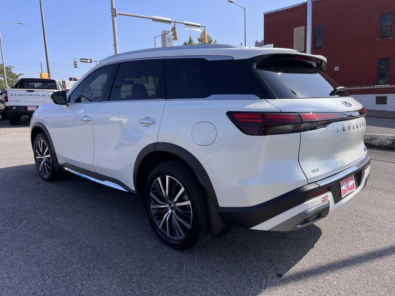 2025 INFINITI QX60 SENSORY