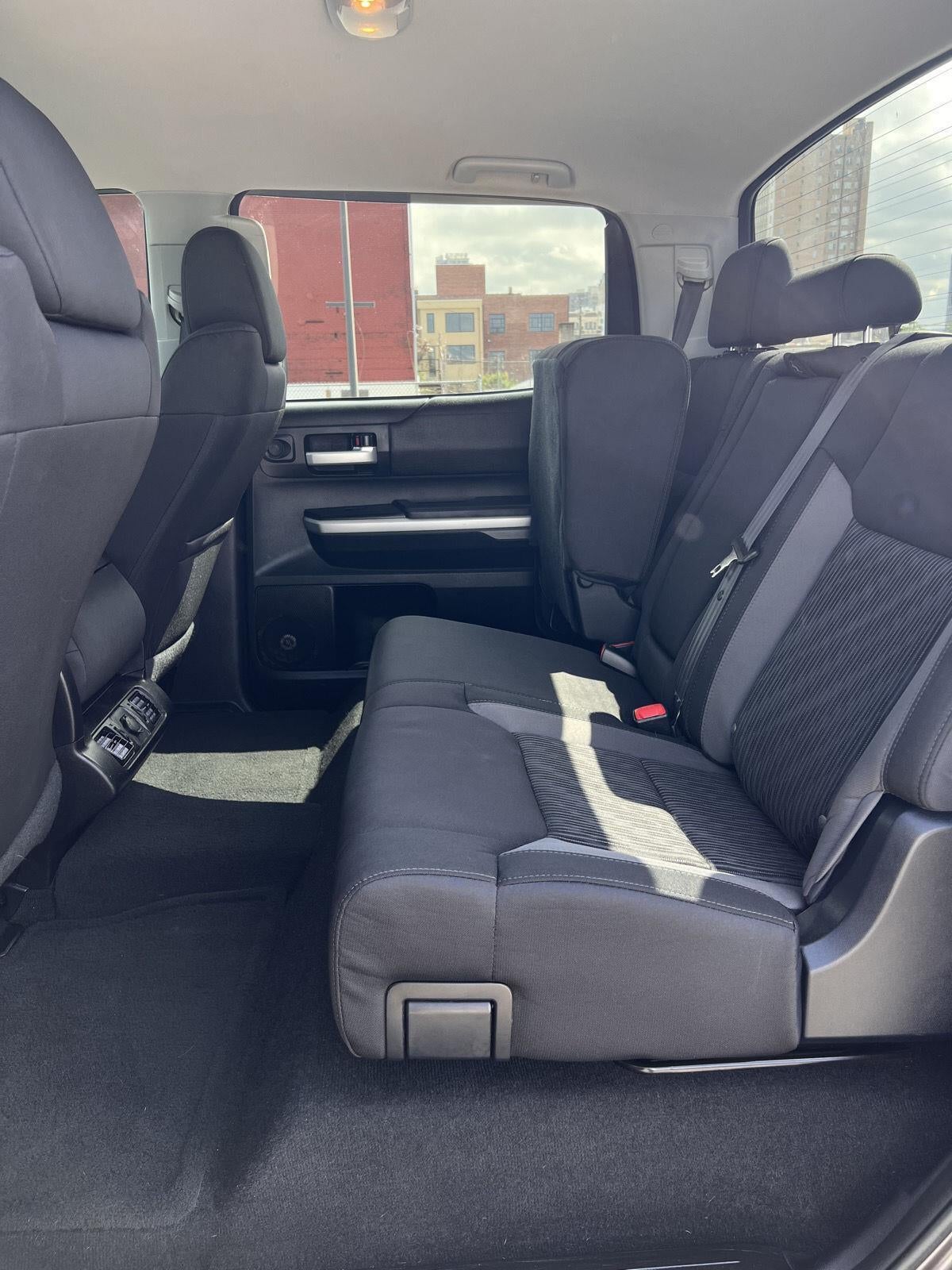 2017 Toyota Tundra 2WD SR5