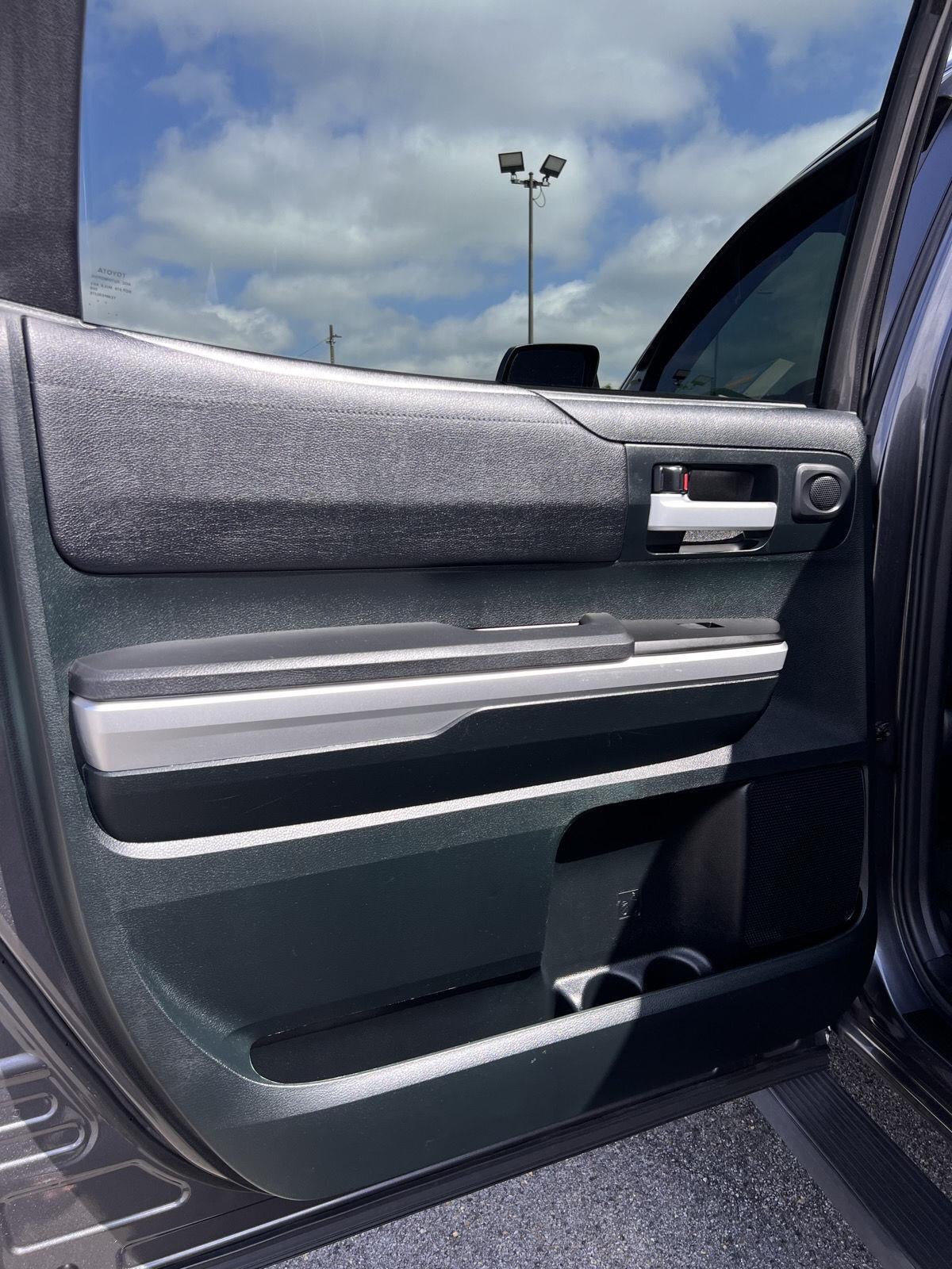 2017 Toyota Tundra 2WD SR5