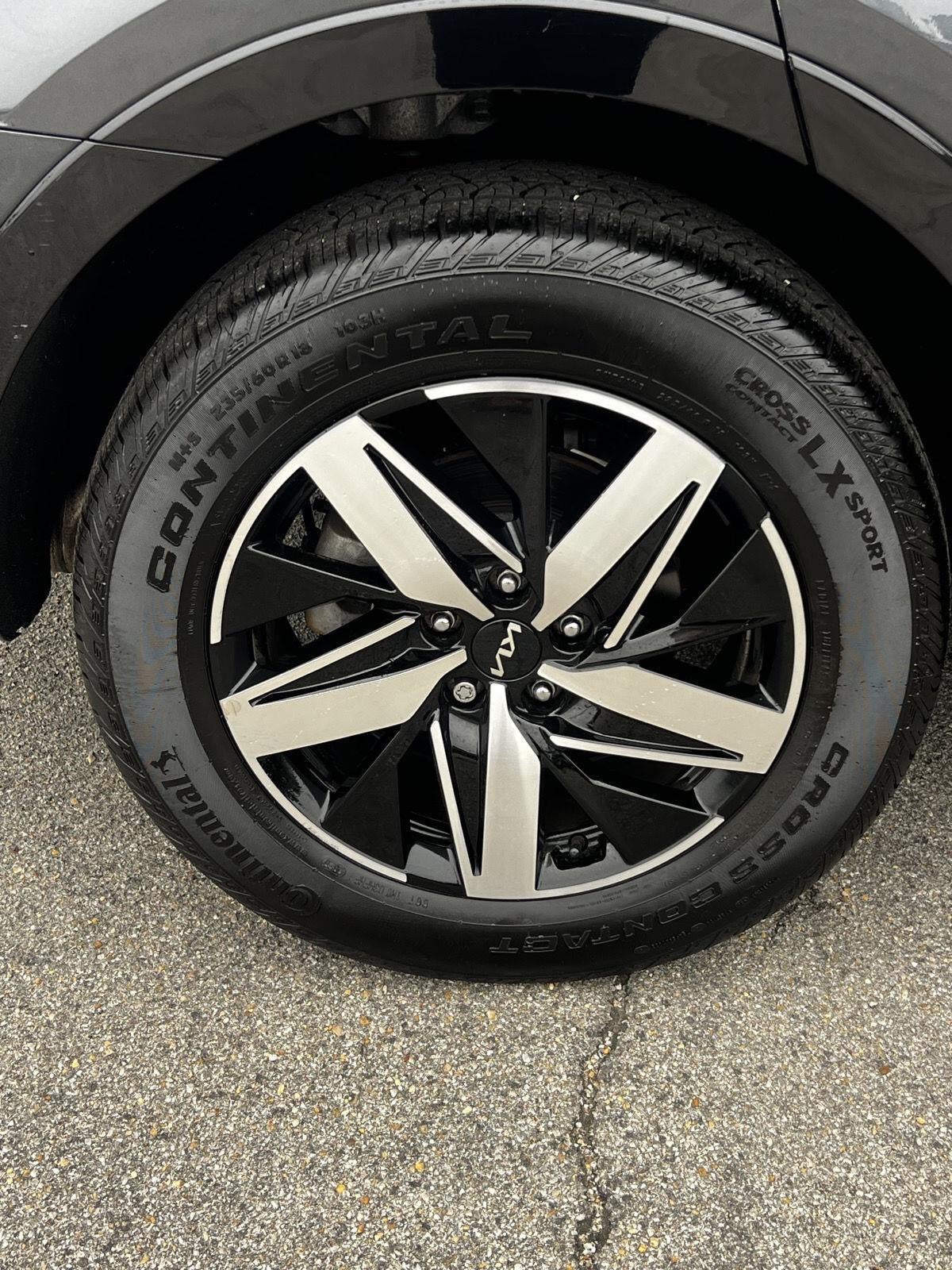 2023 Kia Sorento S