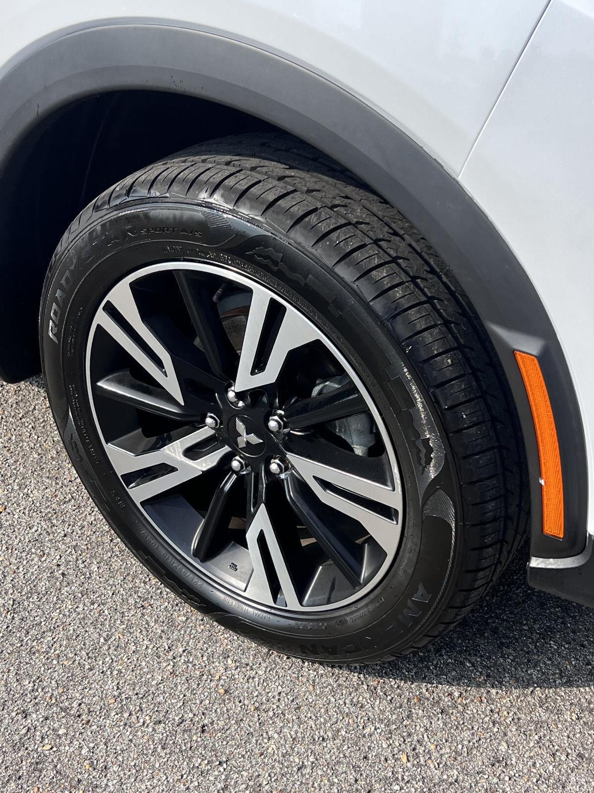 2023 Mitsubishi Eclipse Cross SE