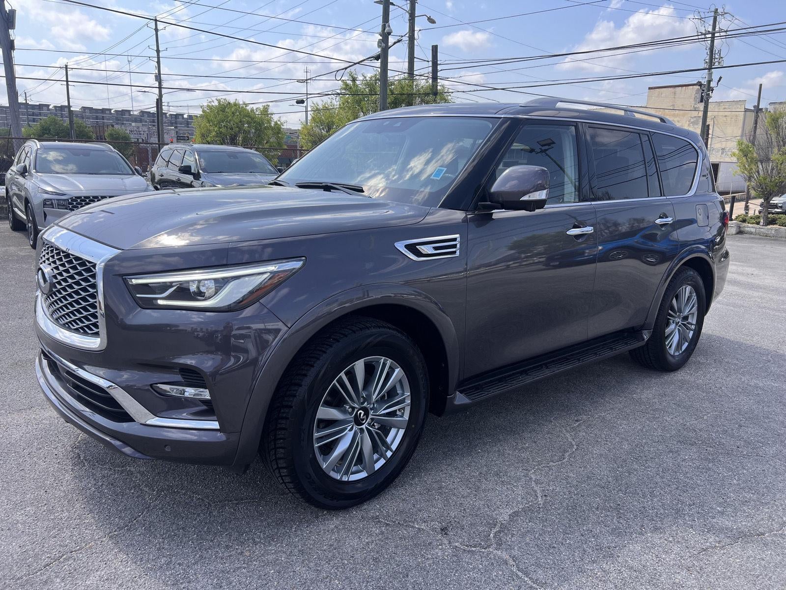 2024 INFINITI QX80 LUXE
