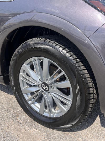 2024 INFINITI QX80 LUXE