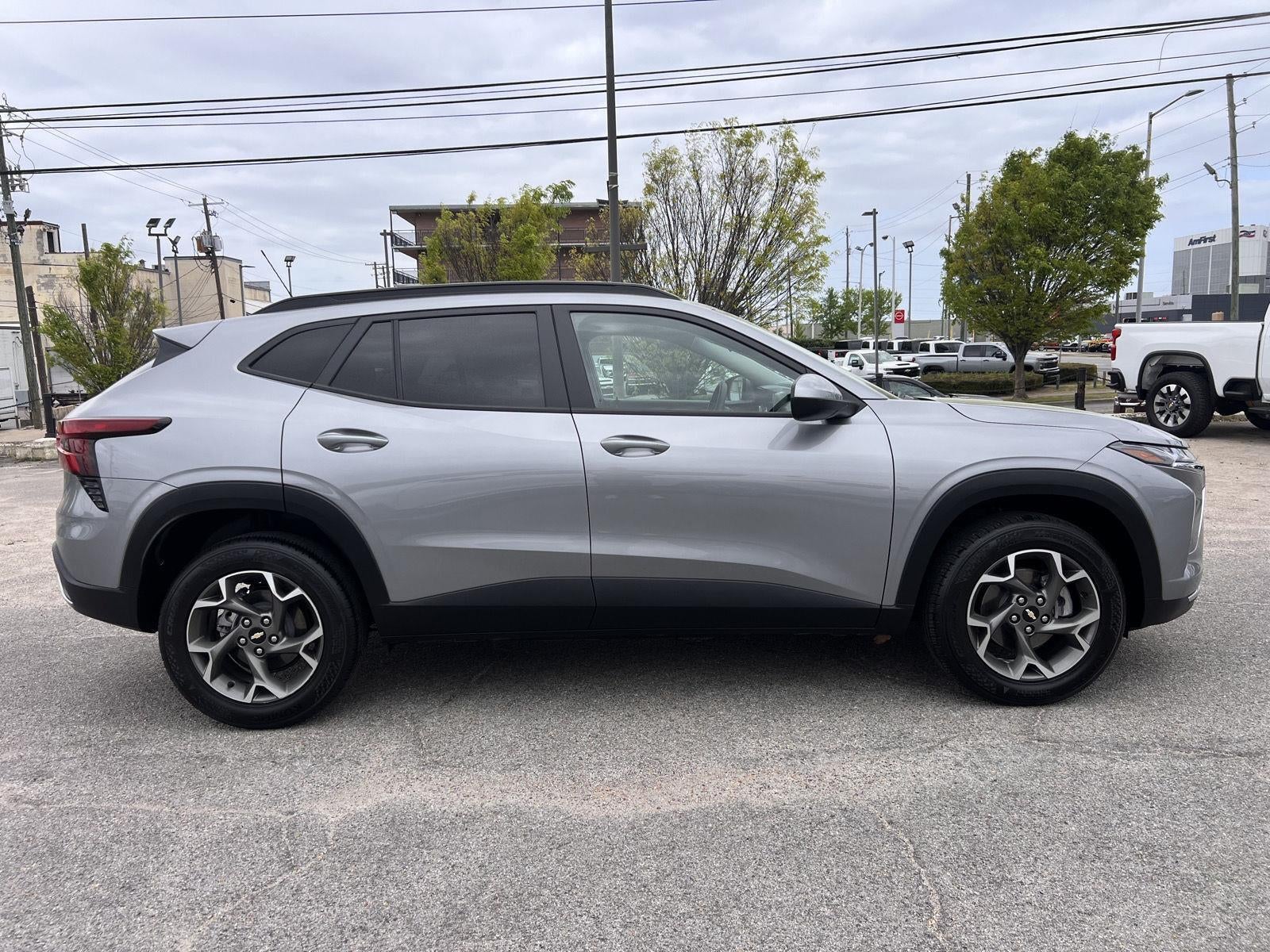2024 Chevrolet Trax LT