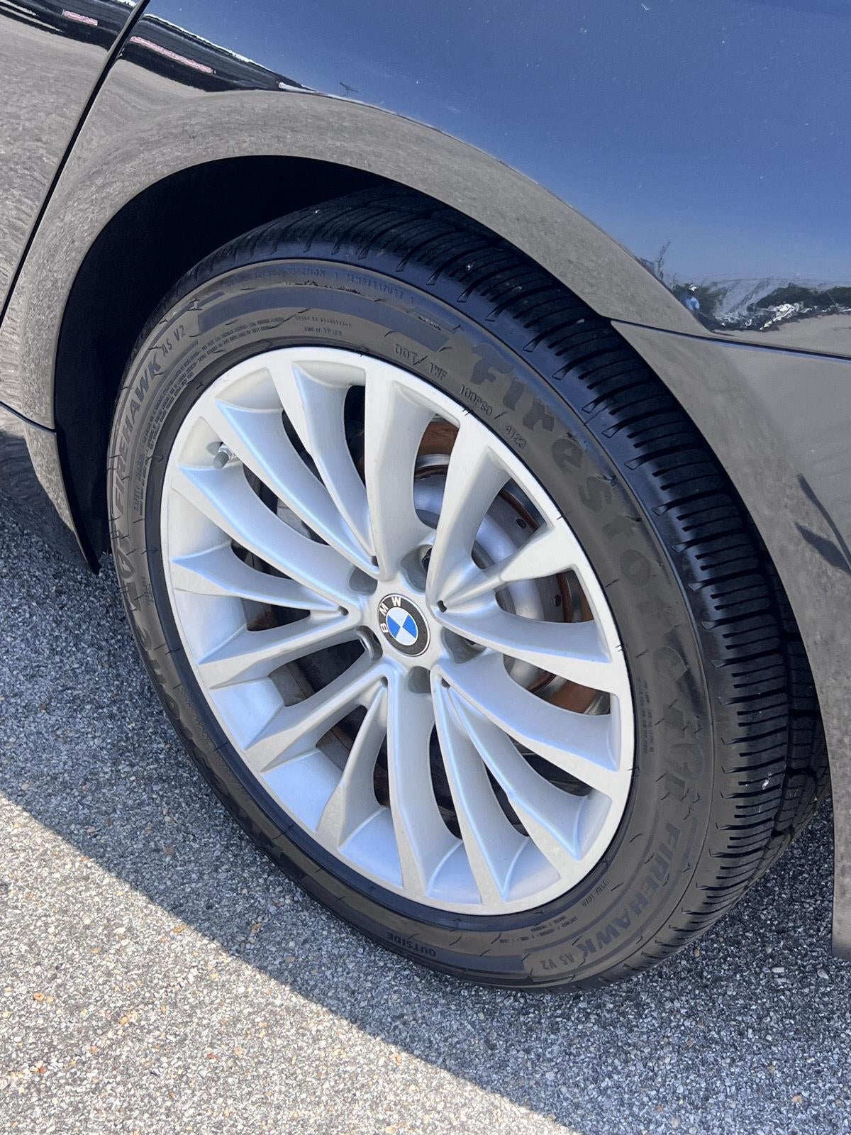 2023 BMW 5 Series 530i
