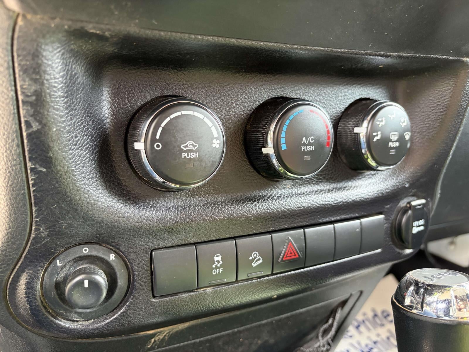 2015 Jeep Wrangler Unlimited Freedom Edition