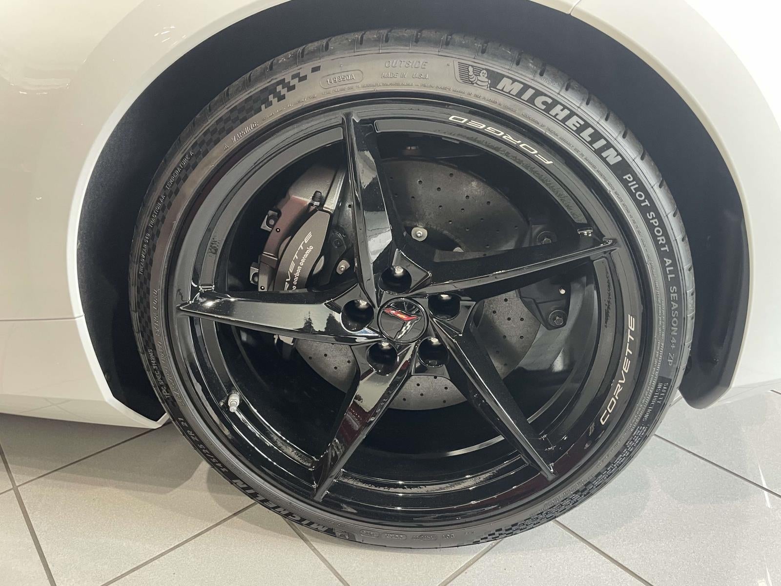 2025 Chevrolet Corvette E-Ray 1LZ