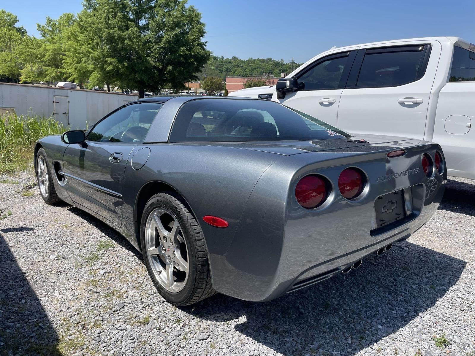 2004 Chevrolet Corvette Base
