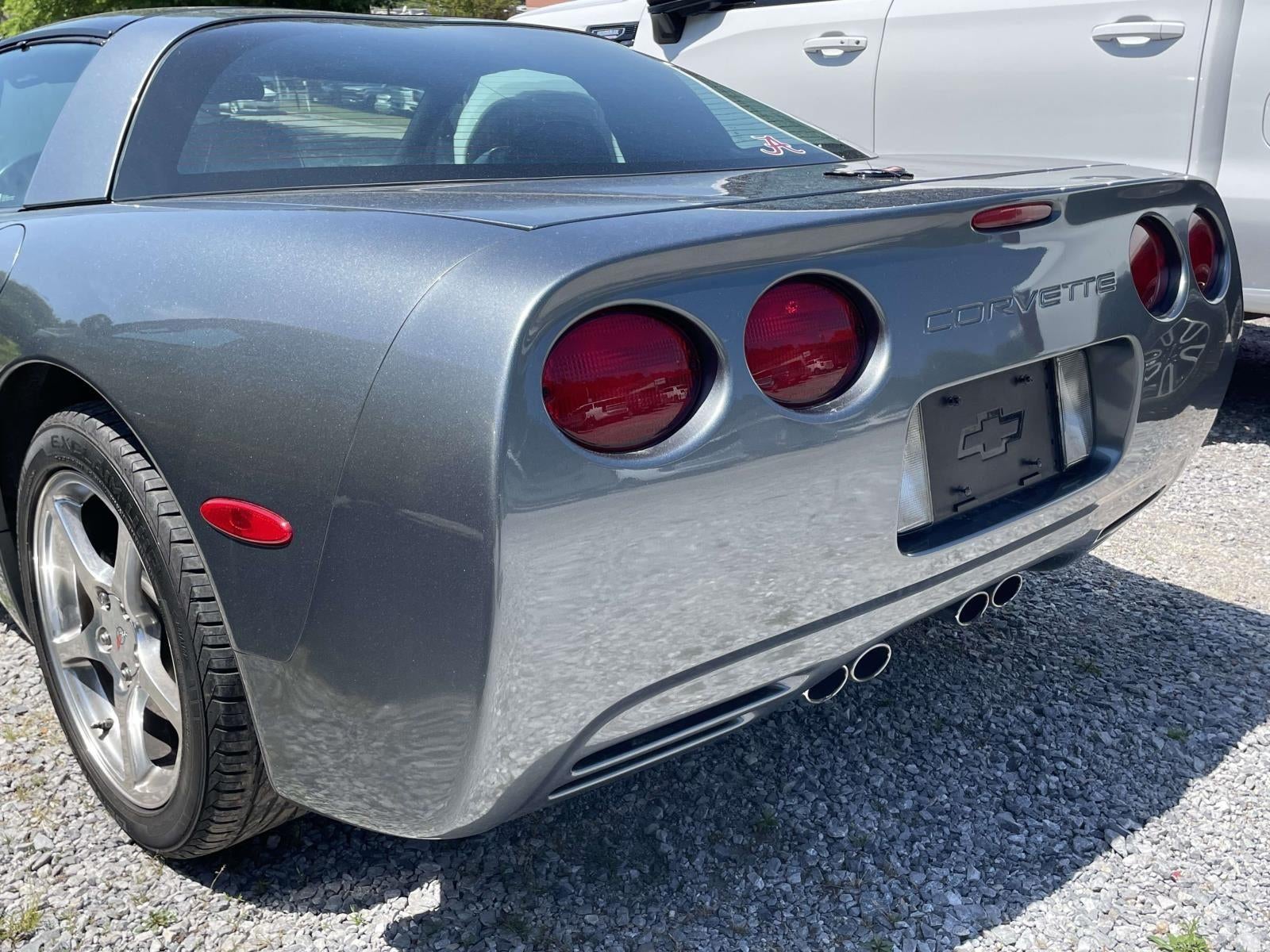 2004 Chevrolet Corvette Base