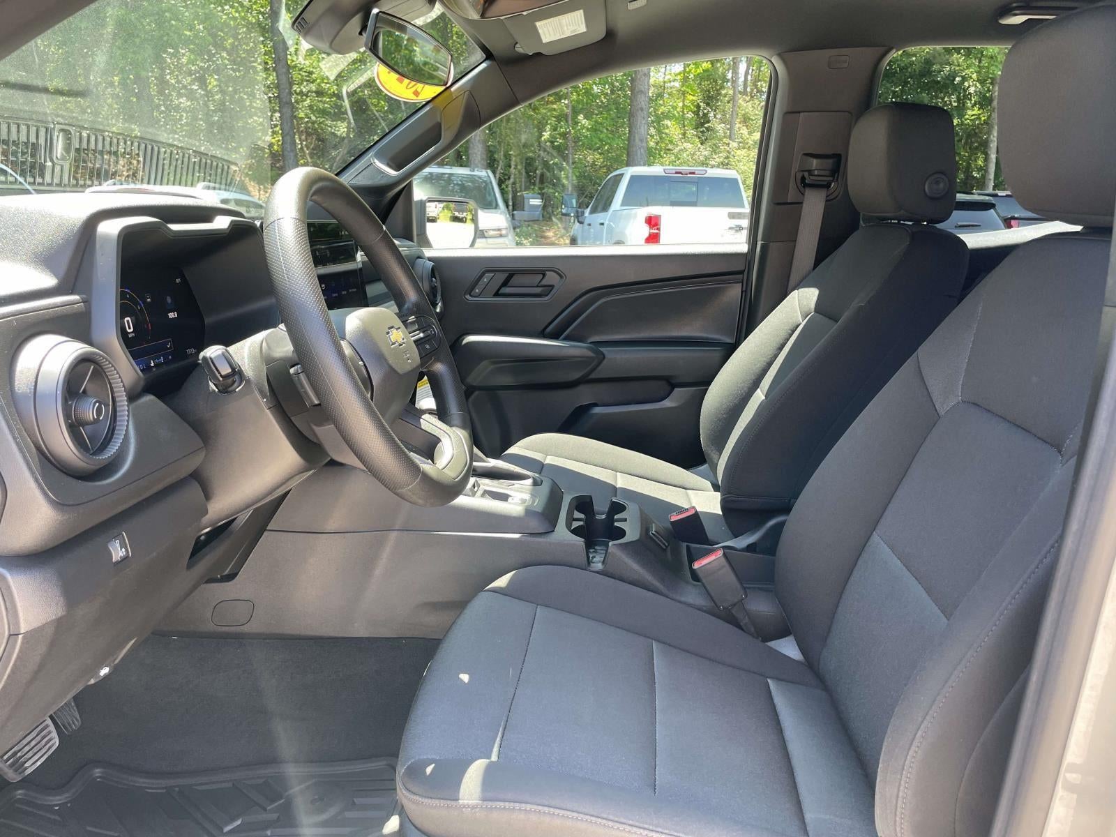 2024 Chevrolet Colorado WT