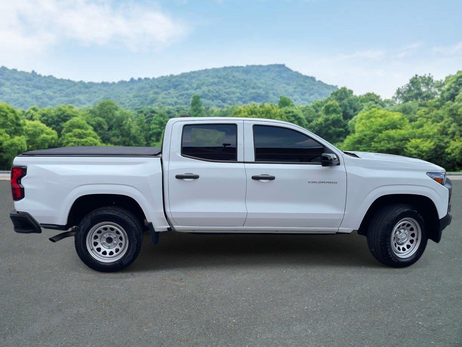 2024 Chevrolet Colorado WT