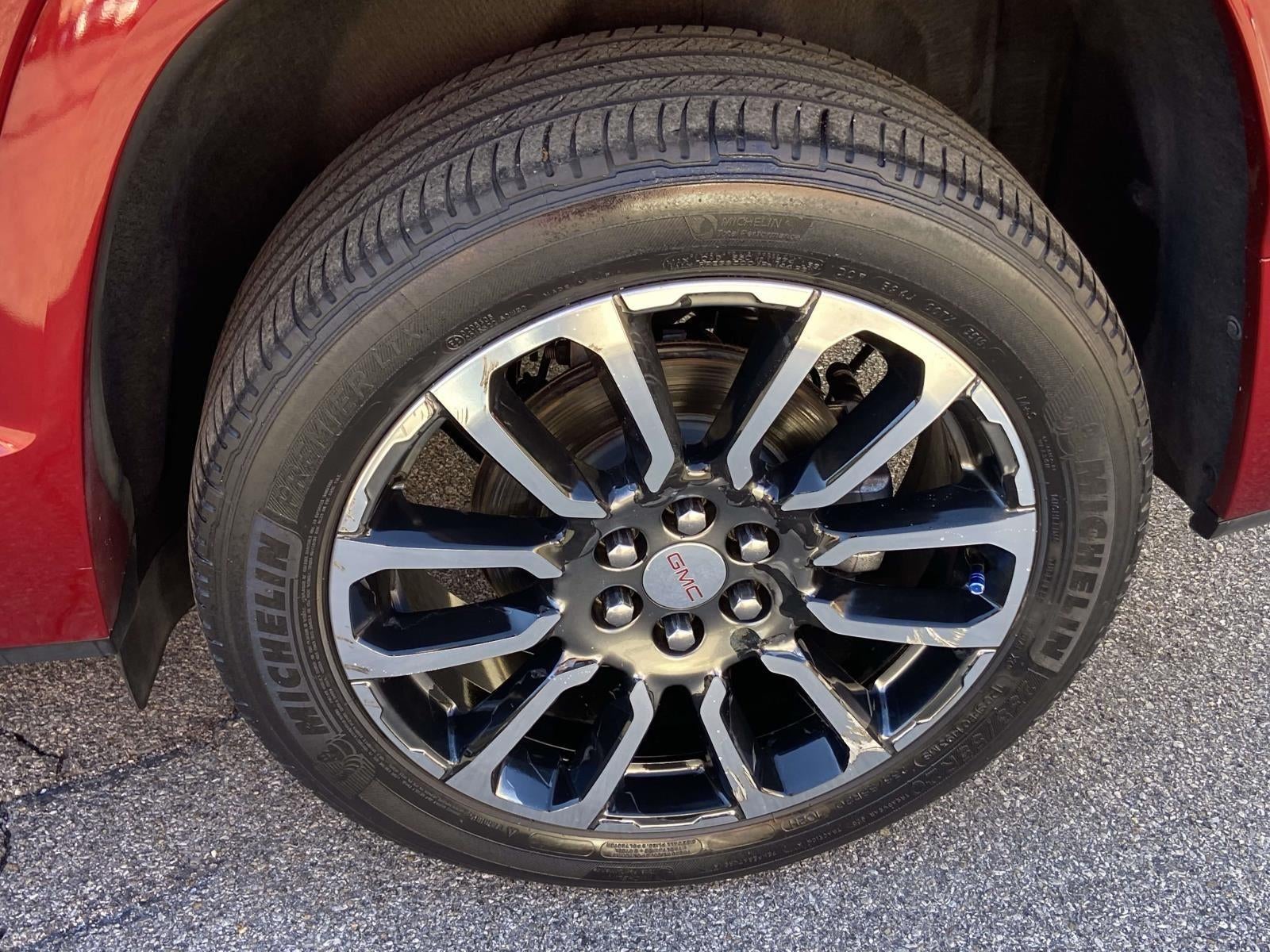 2020 GMC Acadia Denali