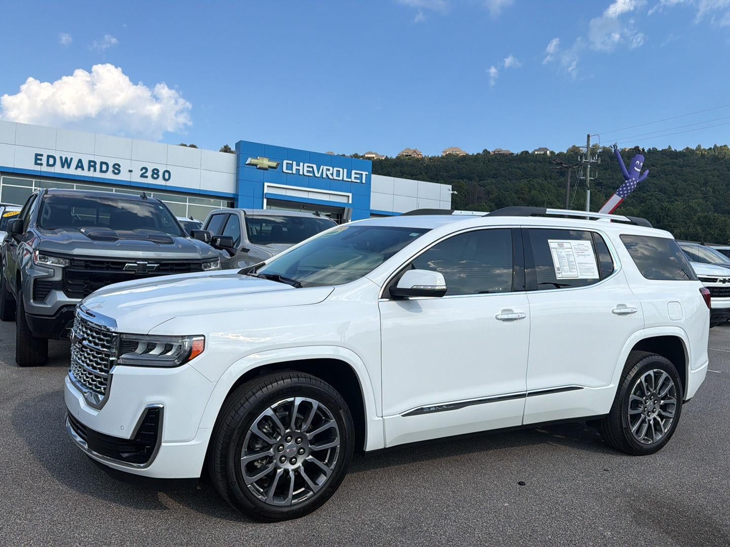 2023 GMC Acadia Denali