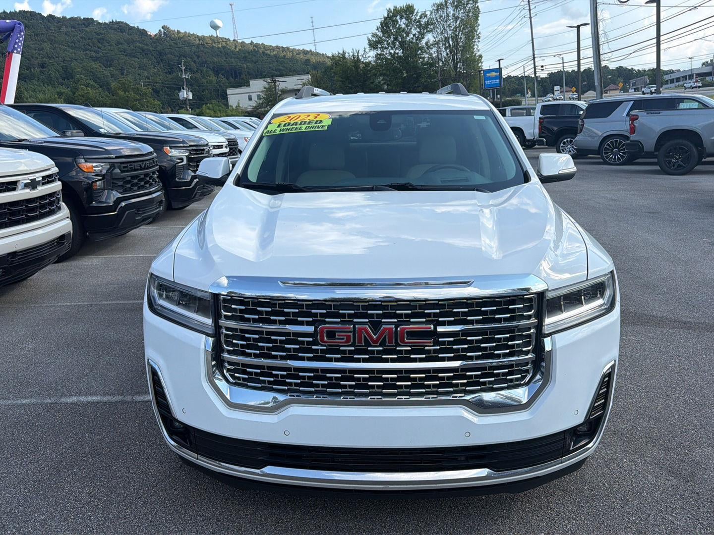 2023 GMC Acadia Denali