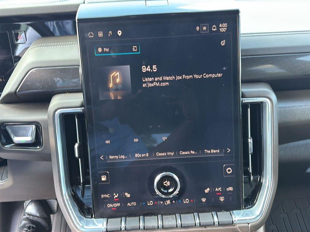 2025 GMC Yukon Elevation