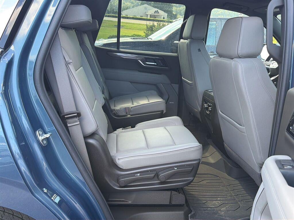 2025 GMC Yukon Elevation
