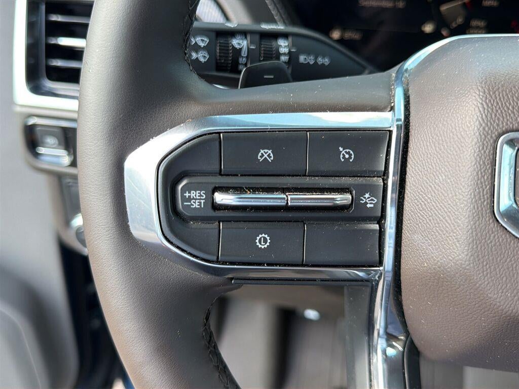 2025 GMC Yukon Elevation