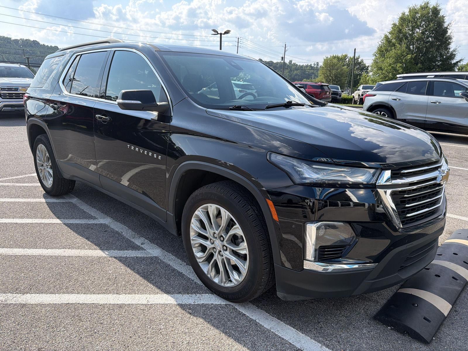 2022 Chevrolet Traverse LT Cloth