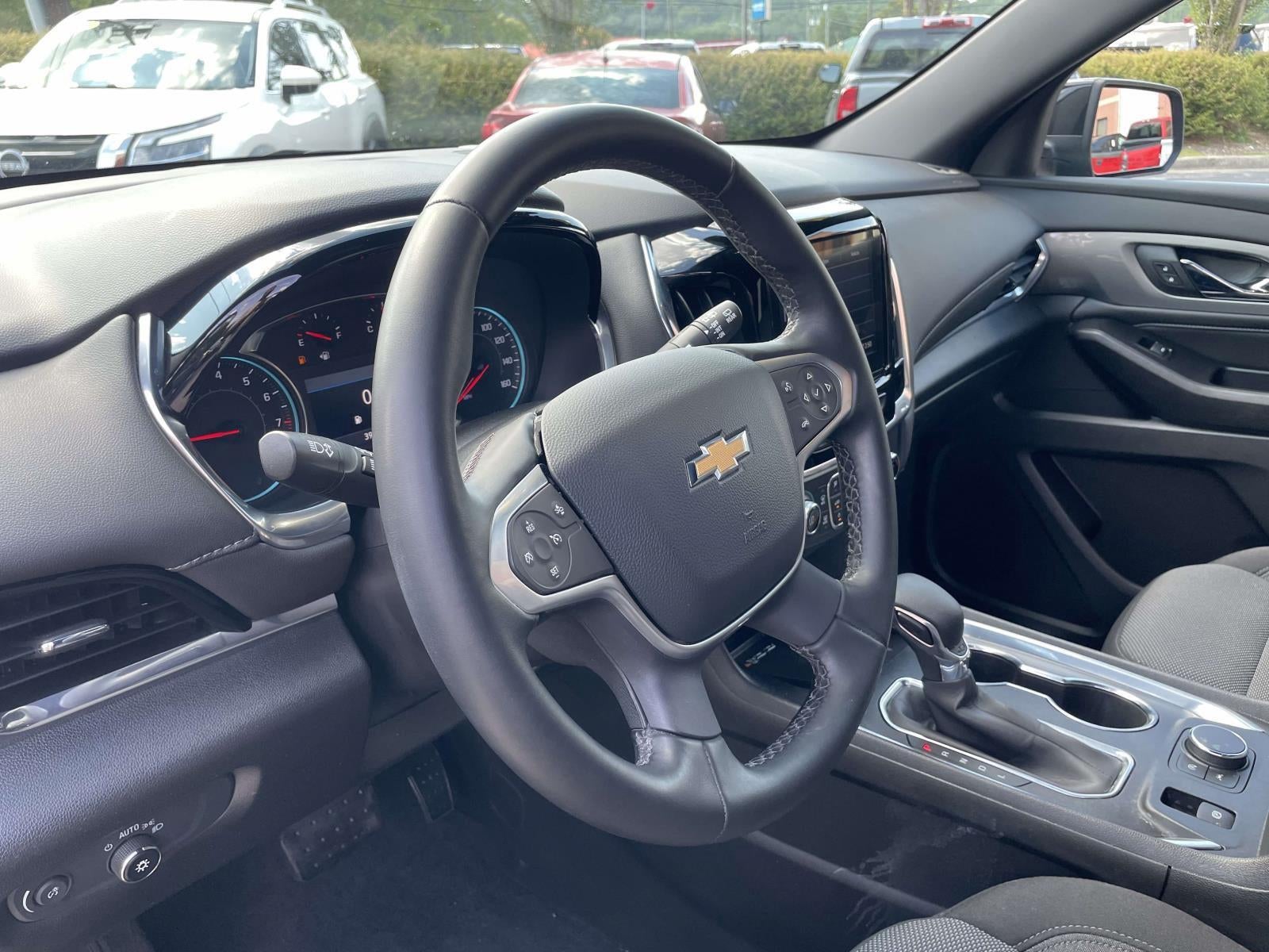 2023 Chevrolet Traverse LT Cloth