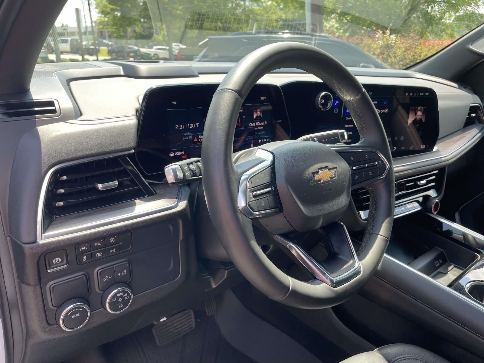 2025 Chevrolet Suburban LT
