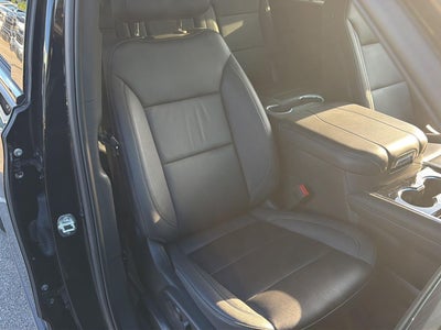 2025 Chevrolet Suburban LT