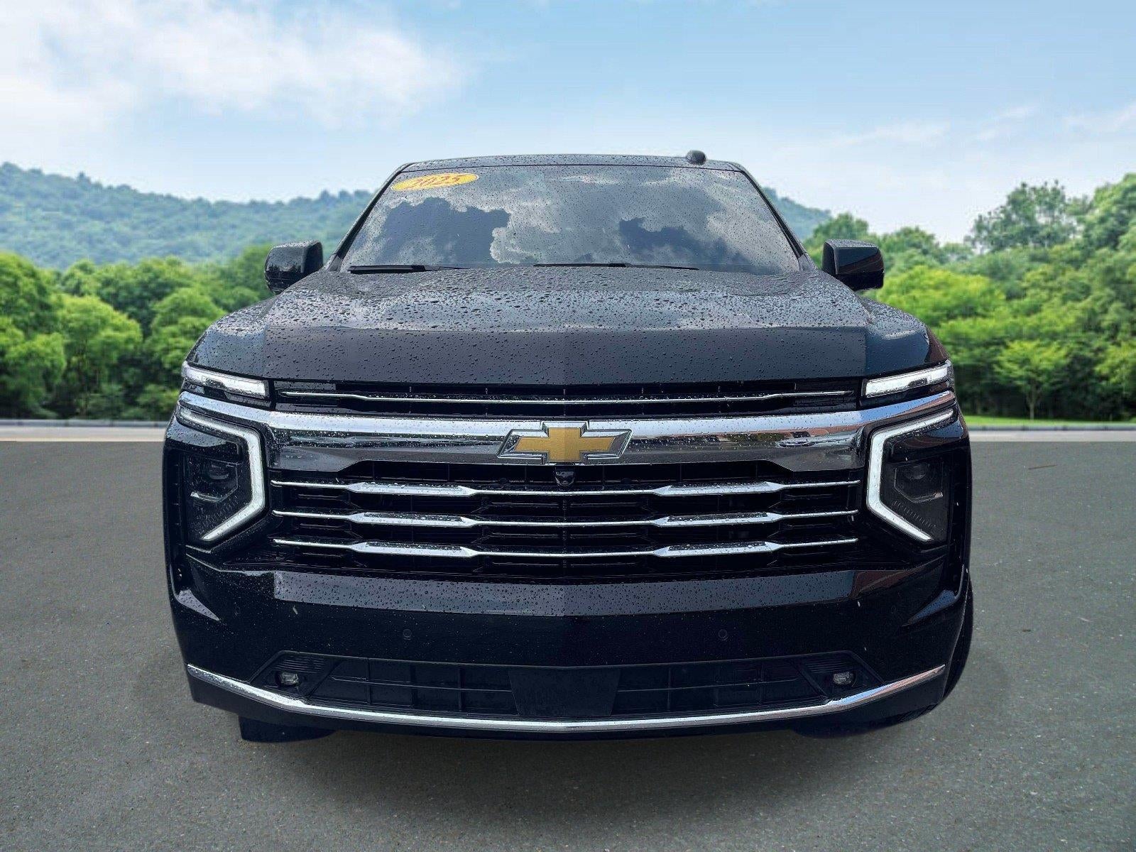 2025 Chevrolet Suburban LT