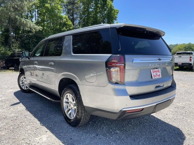 2023 Chevrolet Suburban LT