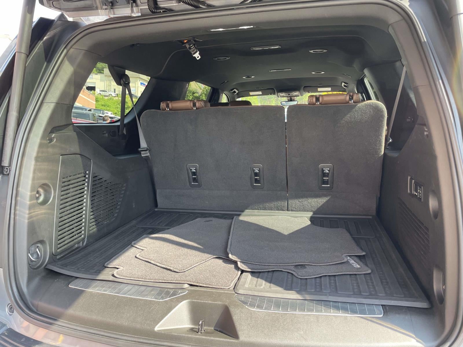 2022 Chevrolet Suburban High Country