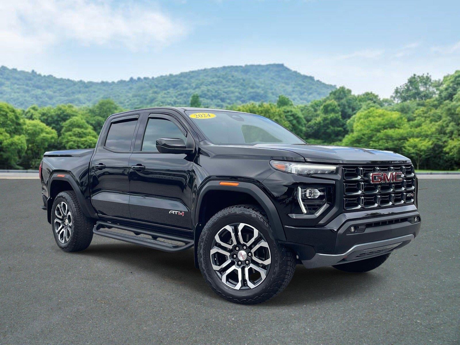 2024 GMC Canyon AT4