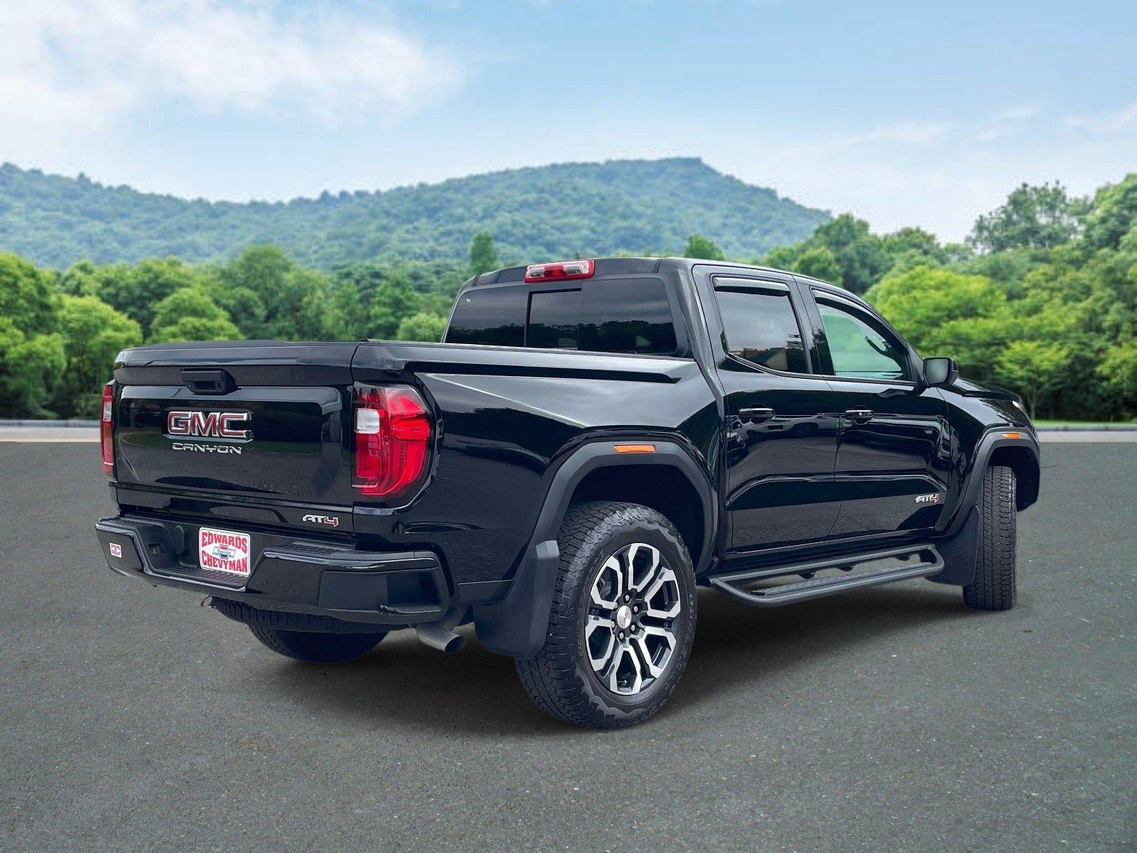 2024 GMC Canyon AT4
