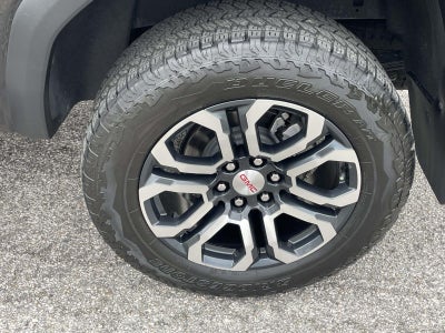 2024 GMC Canyon AT4