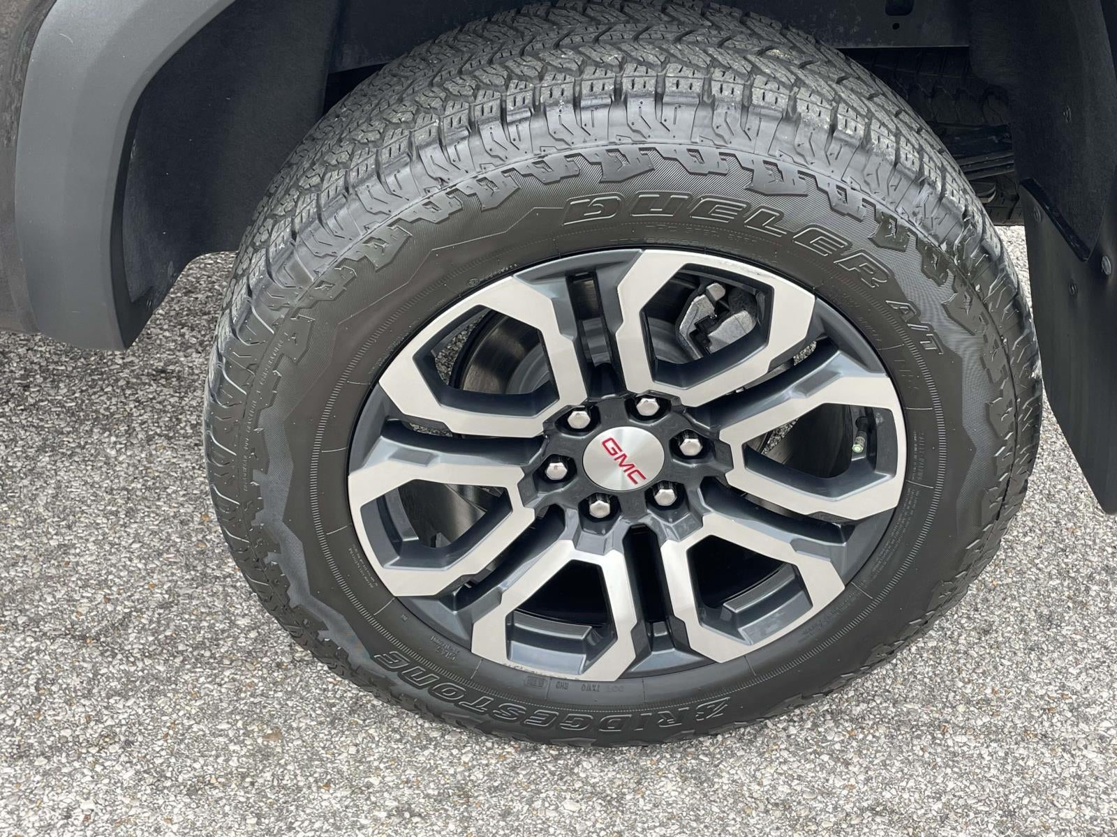 2024 GMC Canyon AT4
