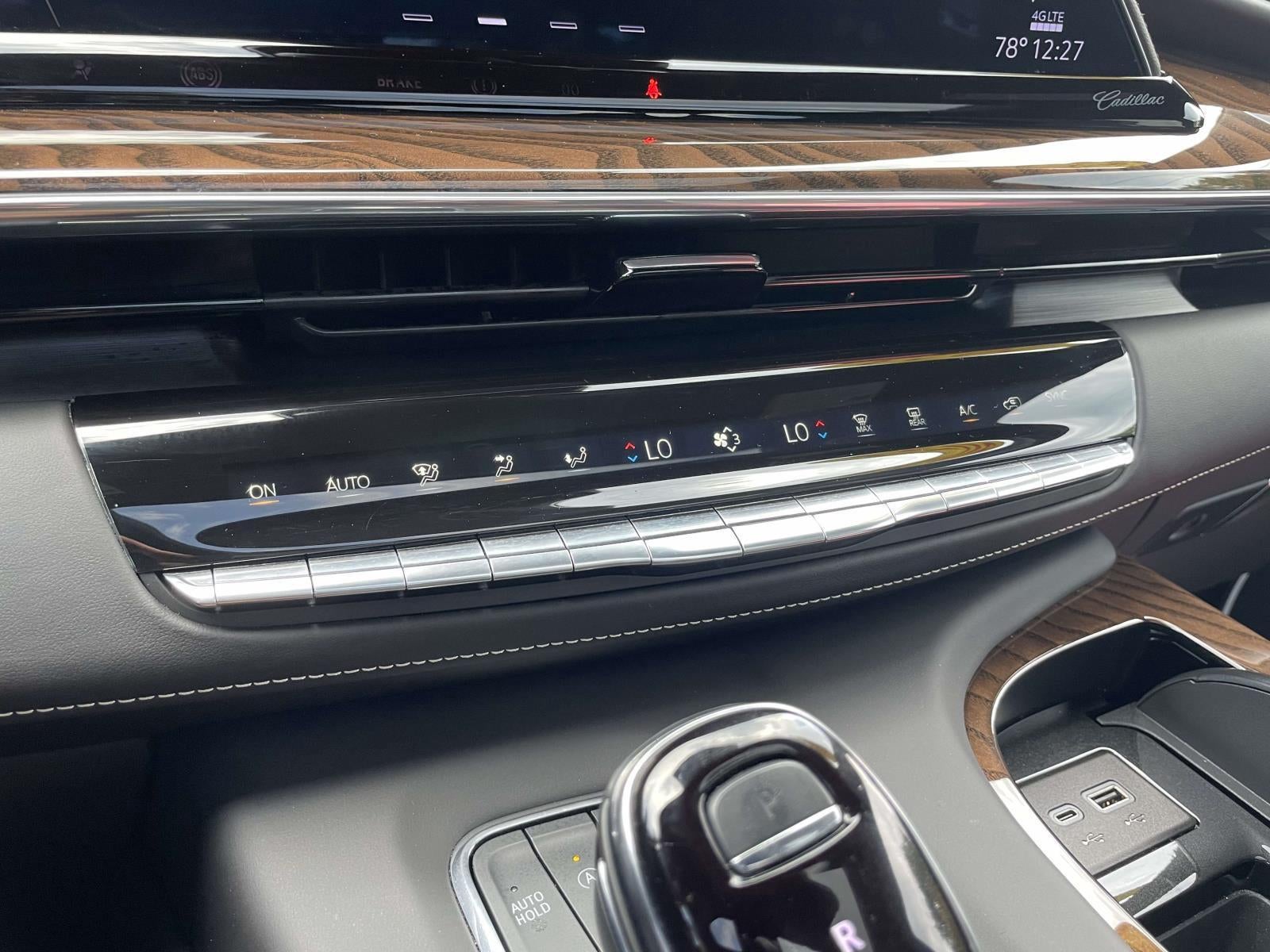 2023 Cadillac Escalade 4WD Sport Platinum
