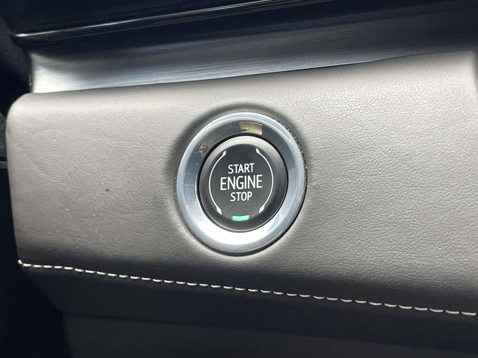 2023 Cadillac Escalade 4WD Sport Platinum