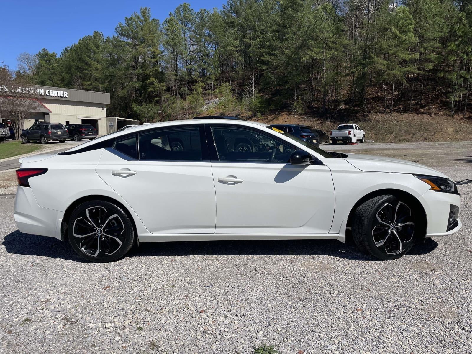 2023 Nissan Altima 2.5 SR