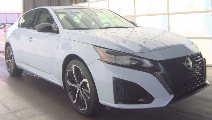 2025 Nissan Altima SR