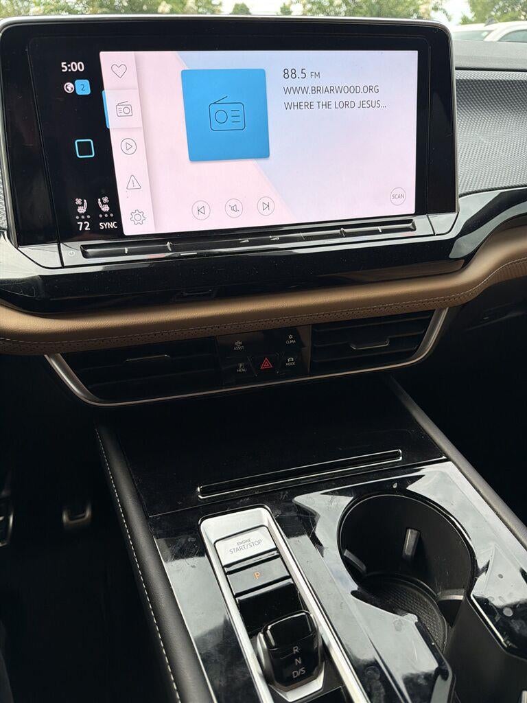 2024 Volkswagen Atlas Cross Sport 2.0T SEL R-Line