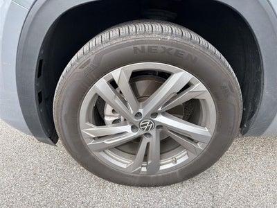 2024 Volkswagen Atlas Cross Sport 2.0T SEL R-Line