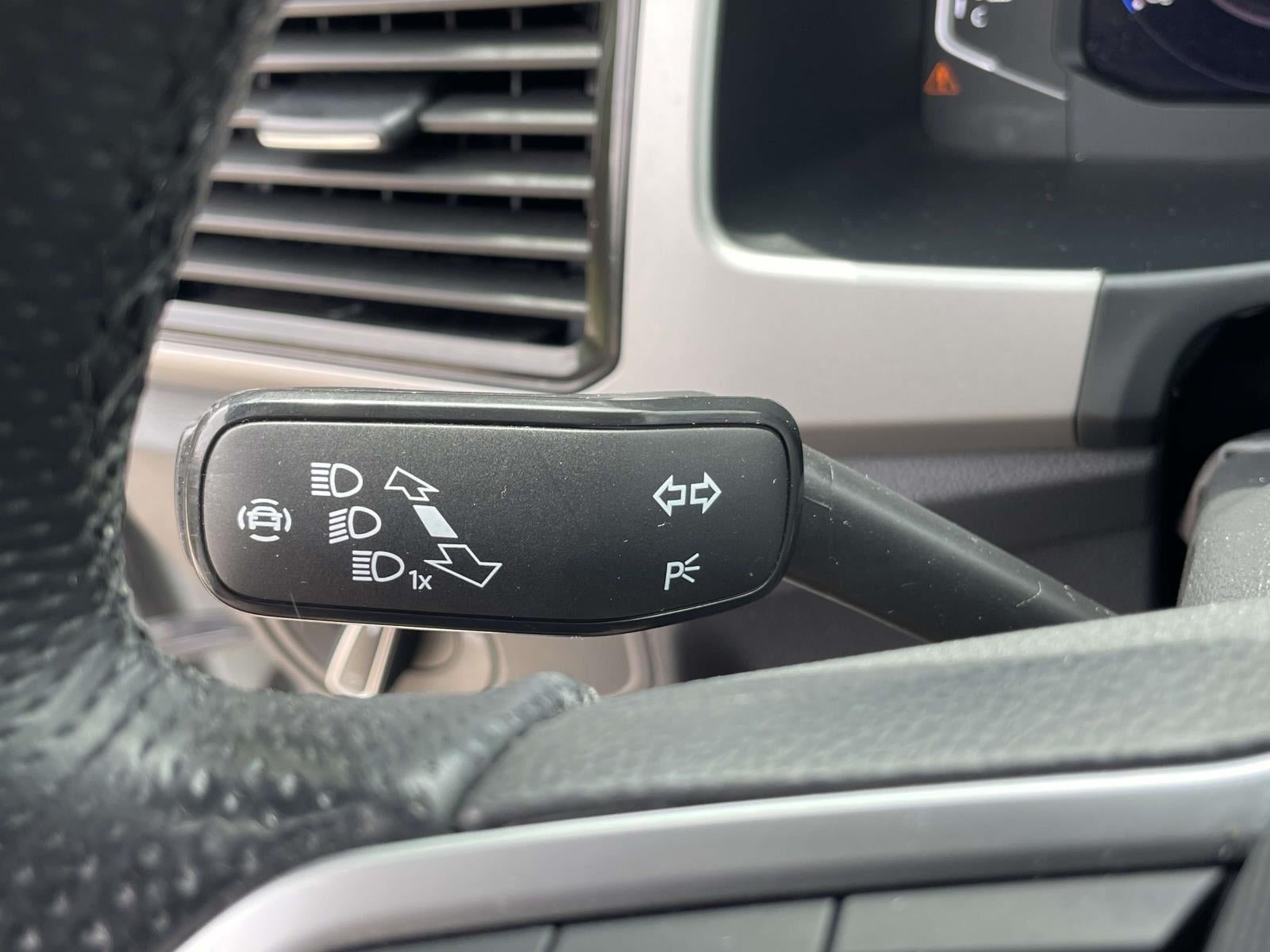2020 Volkswagen Atlas Cross Sport 3.6L V6 SEL R-Line