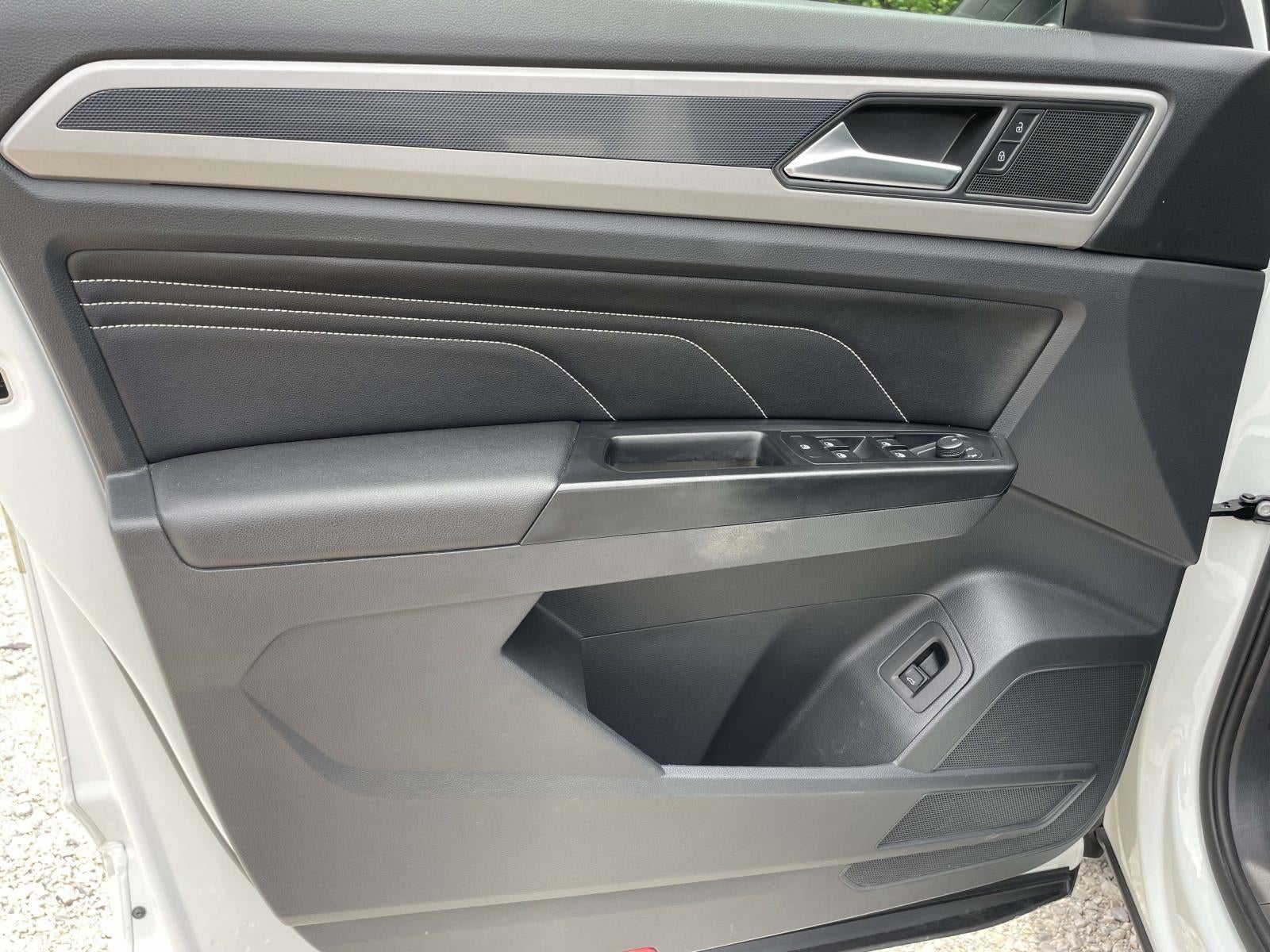 2020 Volkswagen Atlas Cross Sport 3.6L V6 SEL R-Line