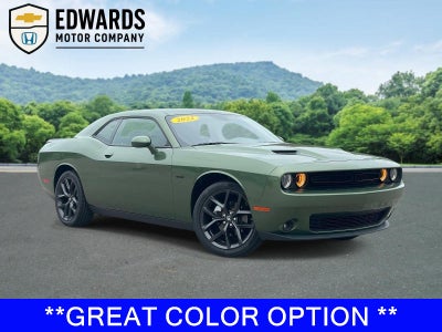 2022 Dodge Challenger SXT
