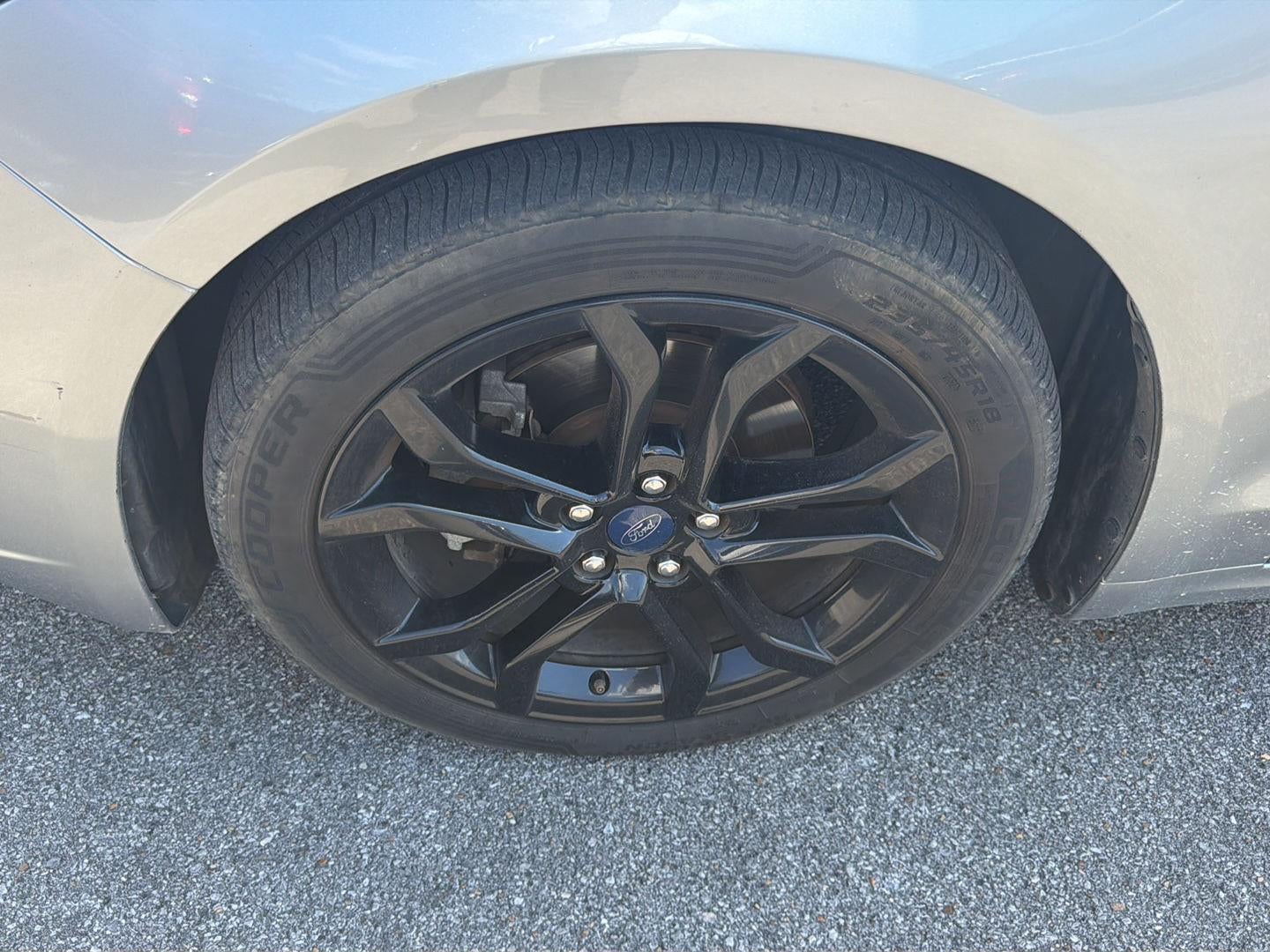 2020 Ford Fusion SE