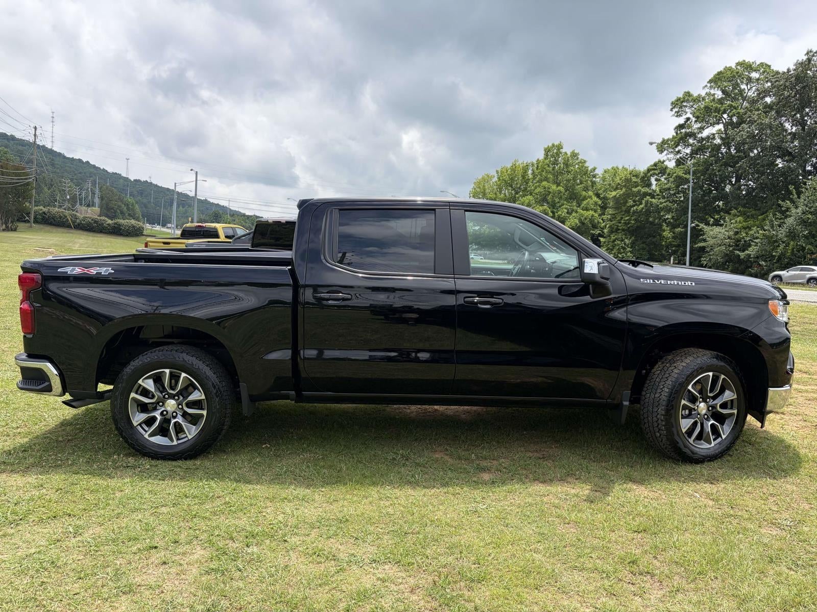 2024 Chevrolet Silverado 1500 LT (2FL)