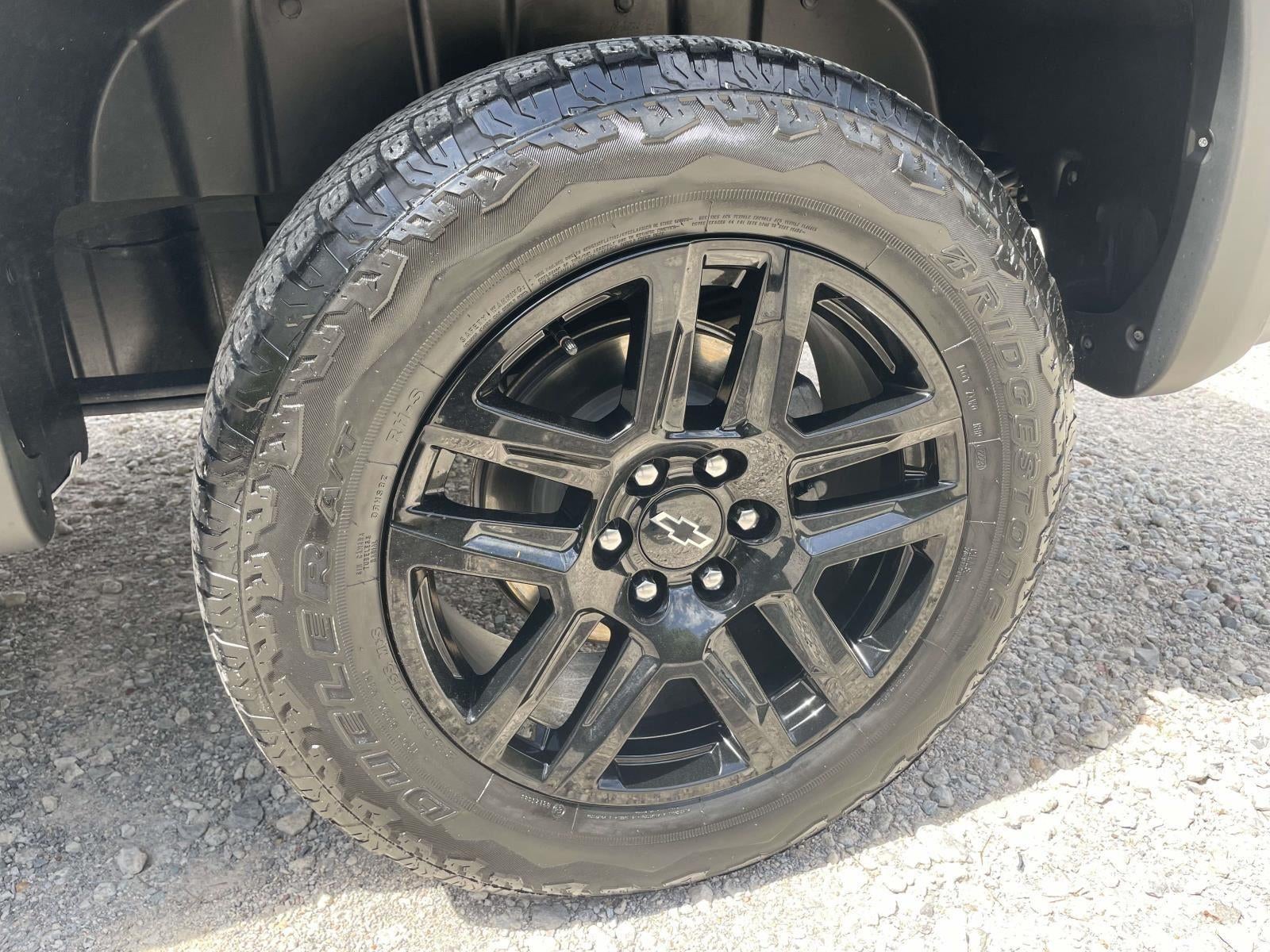 2023 Chevrolet Silverado 1500 Custom Trail Boss