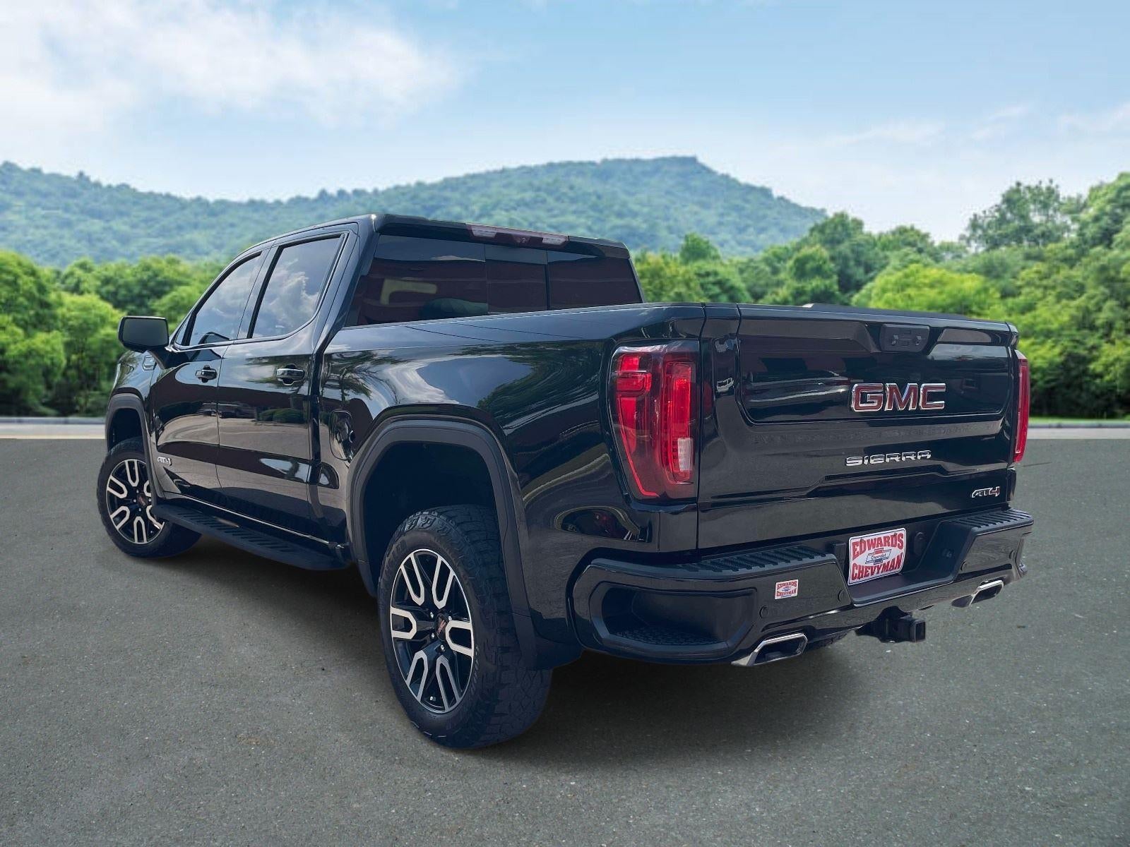 2022 GMC Sierra 1500 AT4
