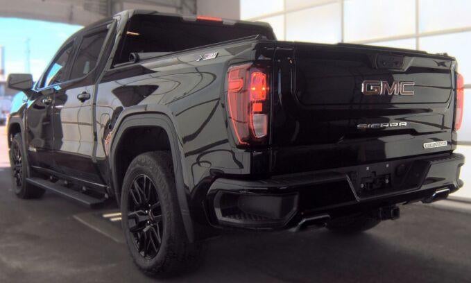 2023 GMC Sierra 1500 Elevation