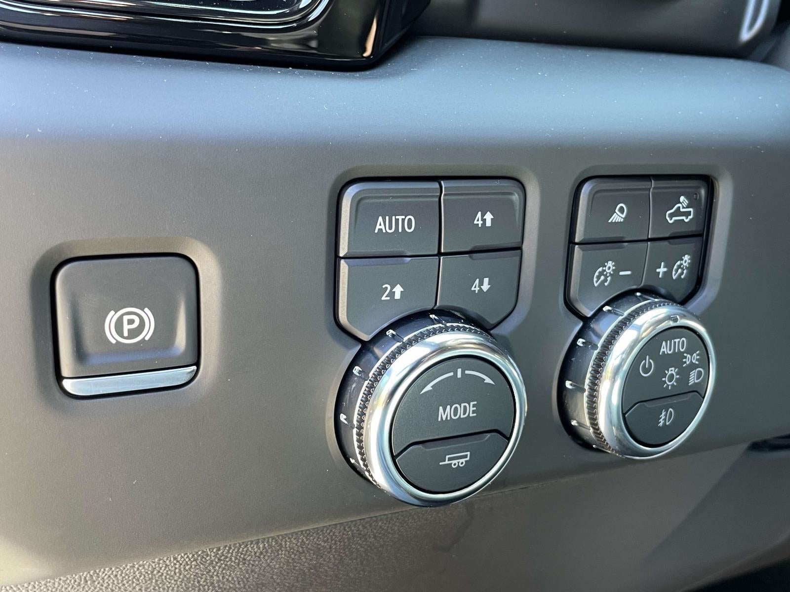 2025 GMC Sierra 1500 AT4